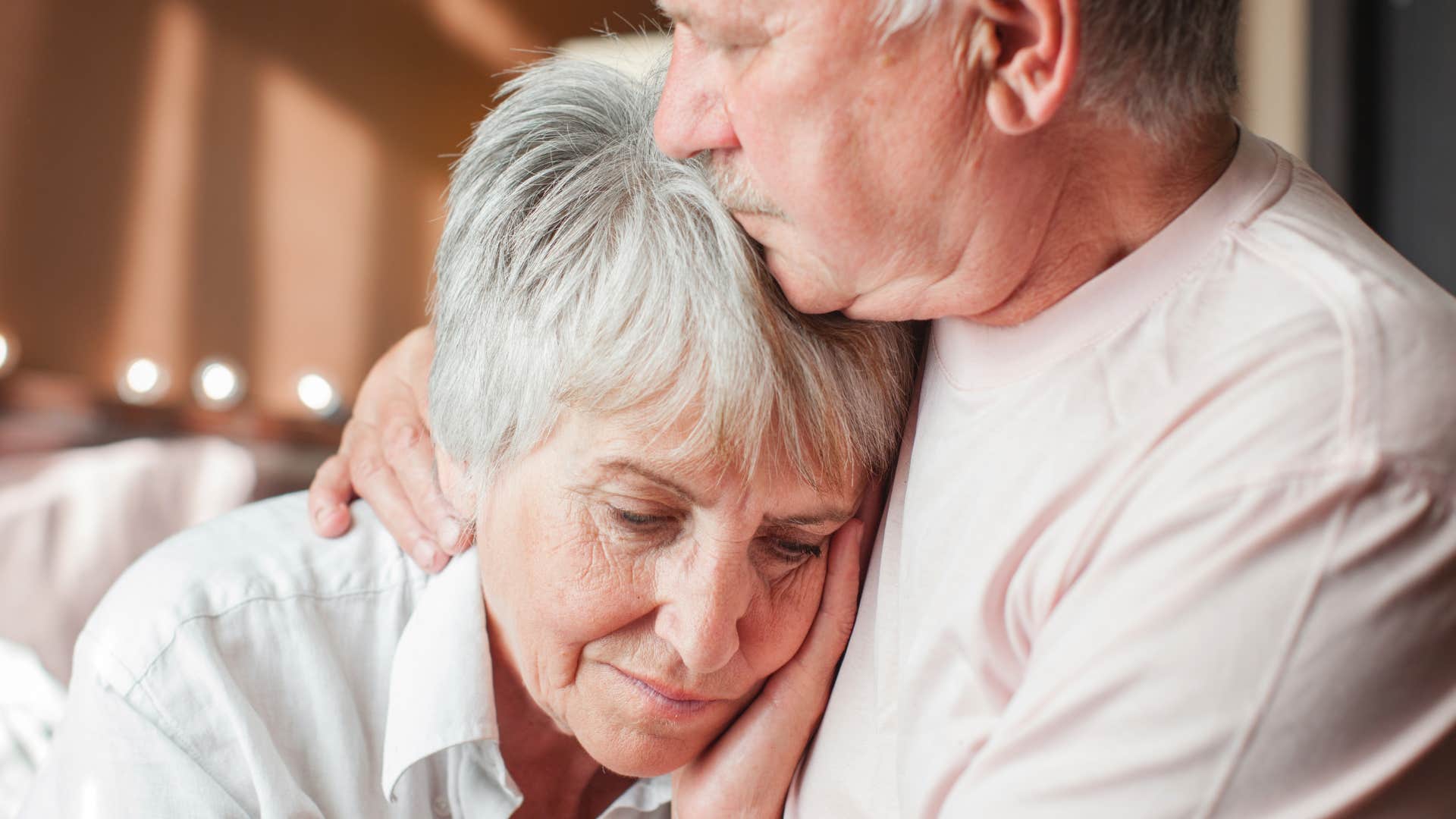 if you notice these things in your childhood home your parents are deeply unhappy several missed phone calls from family and friends