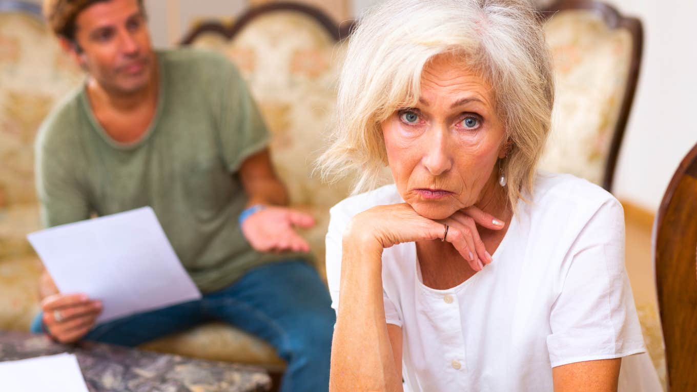 If You Notice These Things In Your Childhood Home Your Parents Are Deeply Unhappy