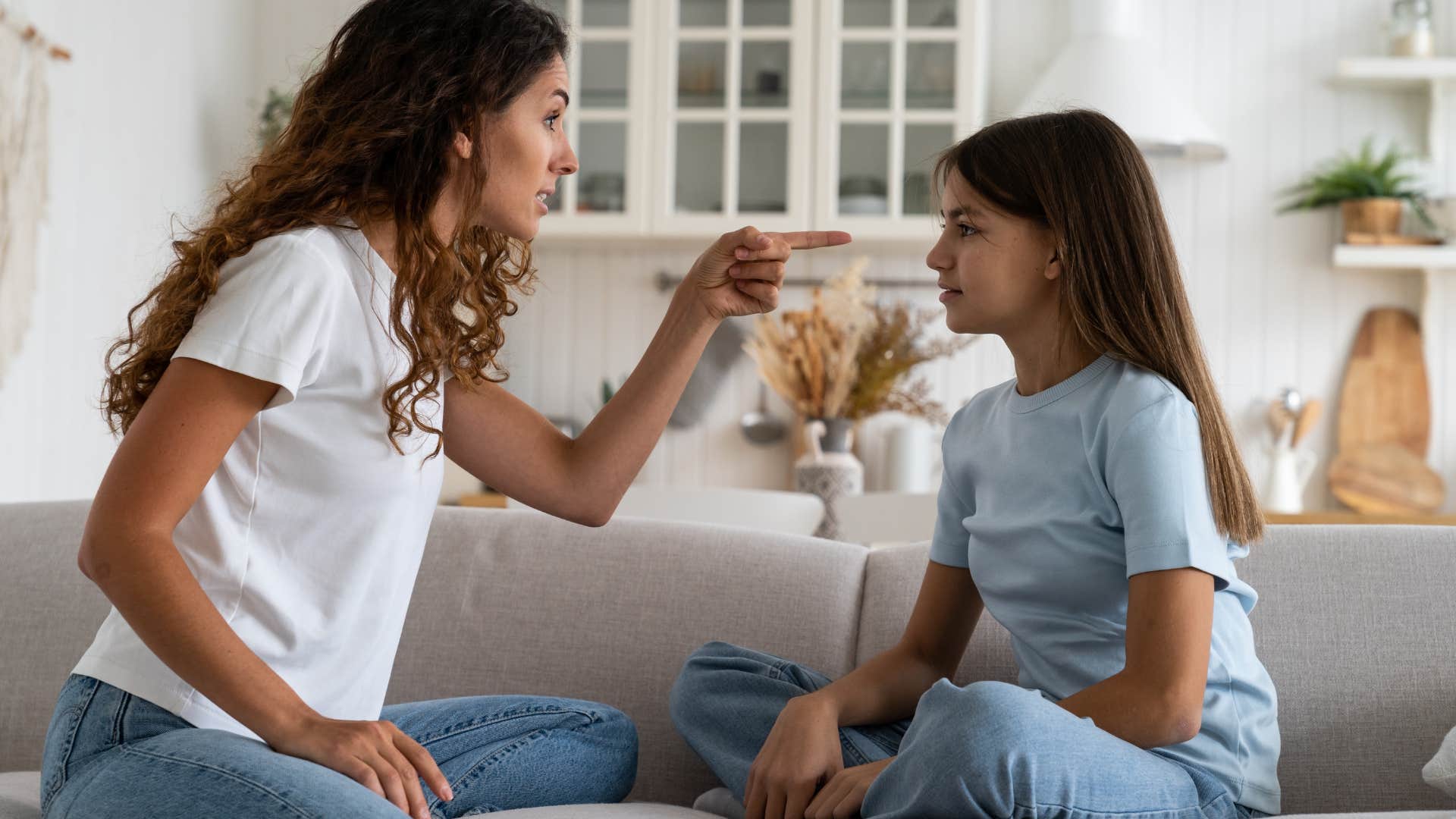 kids who don’t respect their parents anymore do these things at home disobeying parent's requests