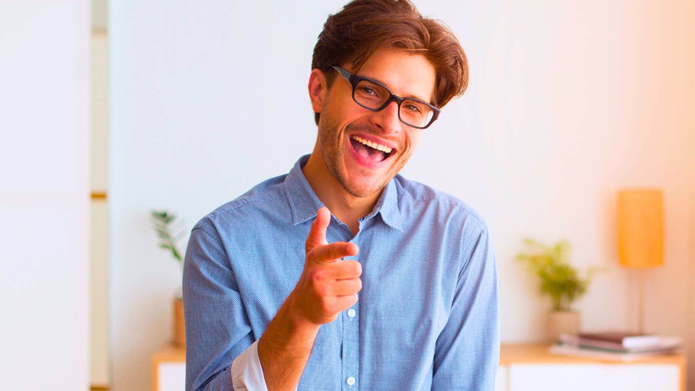 Men Who Only Pretend To Be Good Husbands When Other People Are Around Usually Do These Performative Things