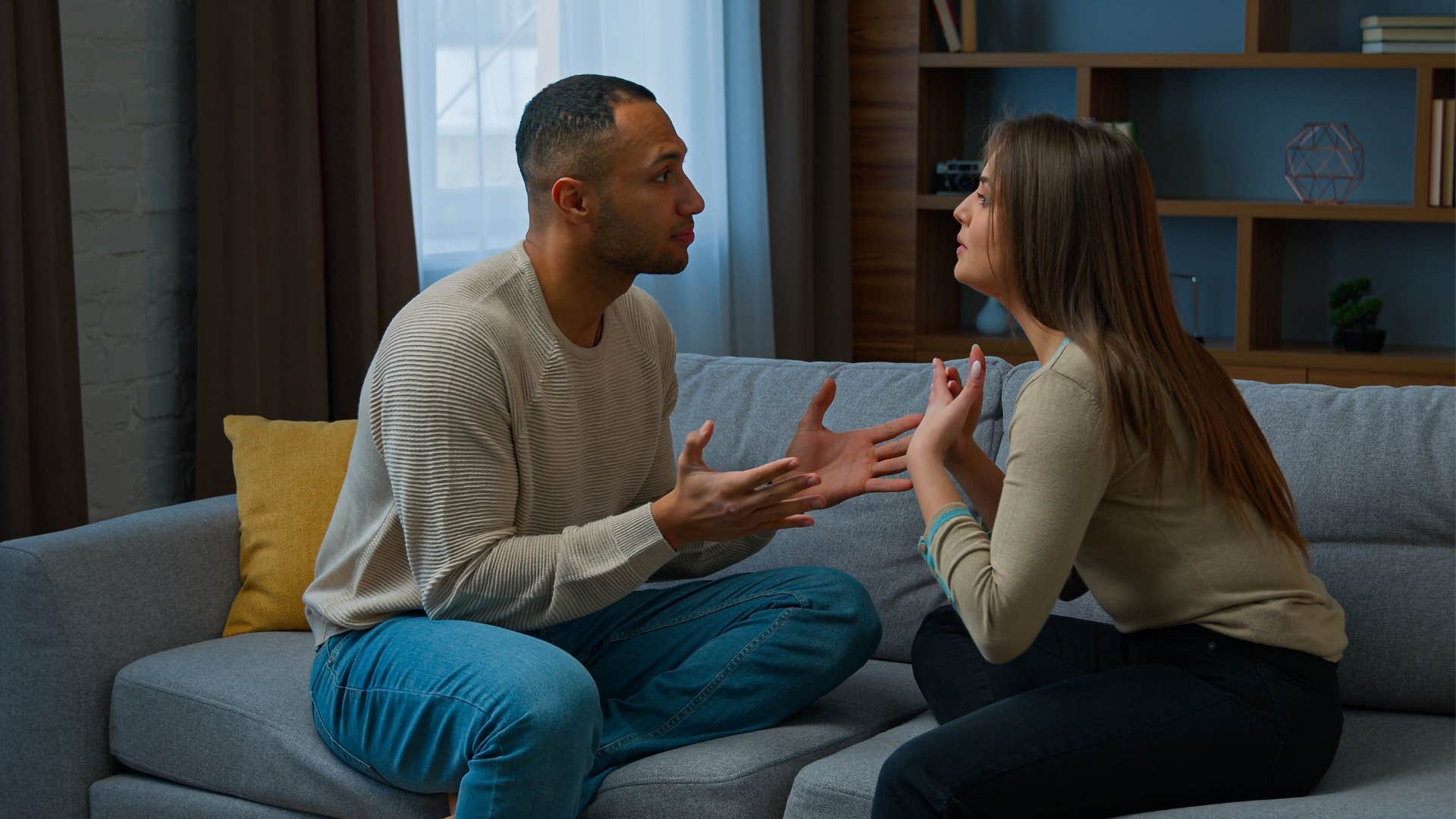 men who only pretend to be good husbands when other people are around usually do these performative things giving gifts intended for public display