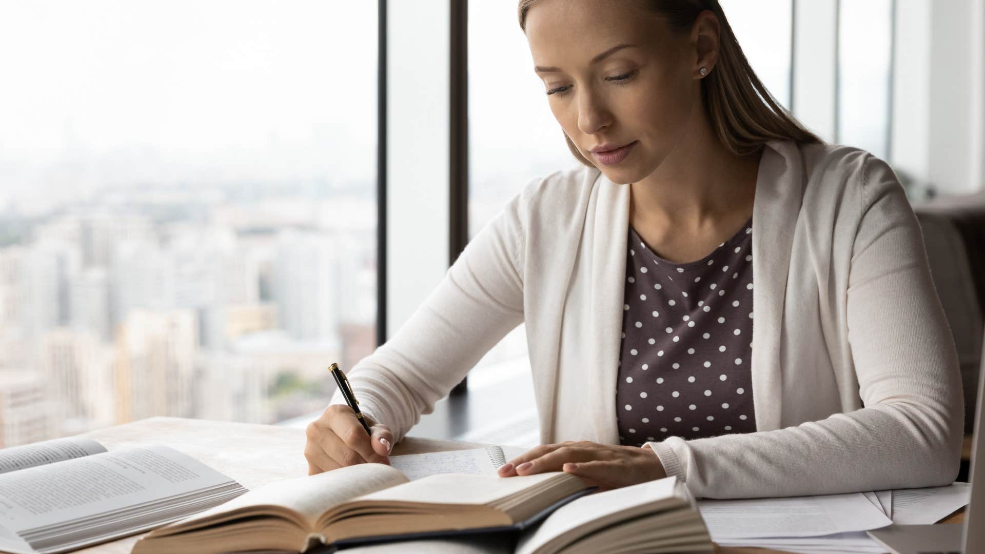 woman who is an old-school millennial