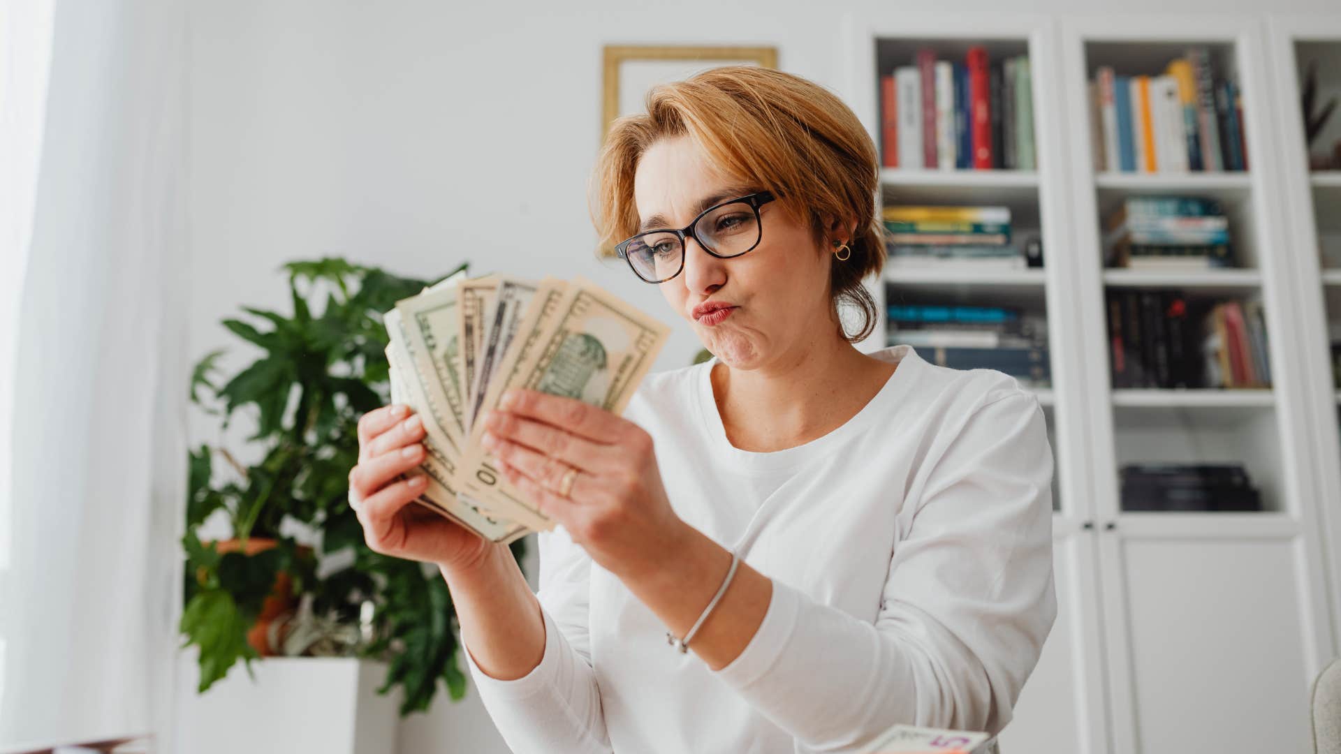 people who never think they have enough money usually have these habits knowing limits