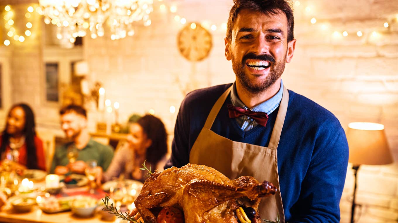 People Who'd Rather Spend The Holidays With Friends Than Family Usually Have These Reasons