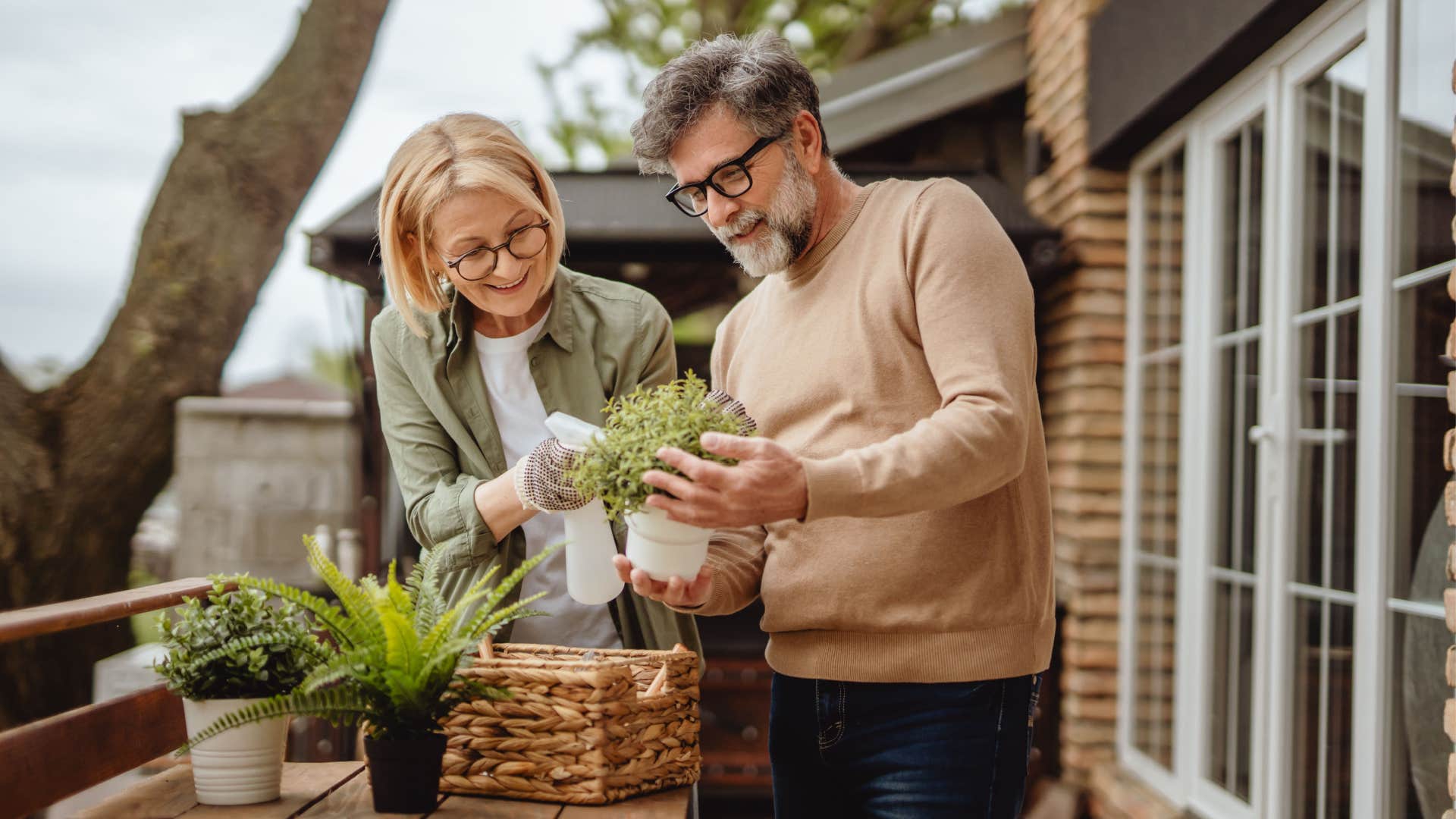 people gardening as a hobby
