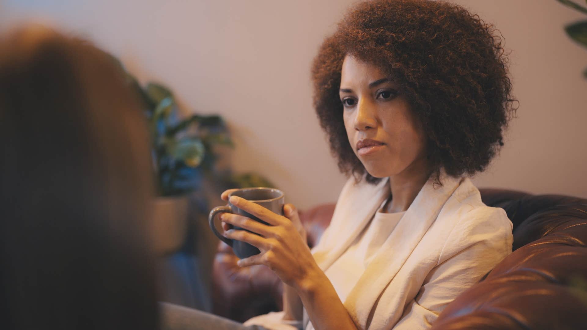 woman who doesn't tolerate fake friends