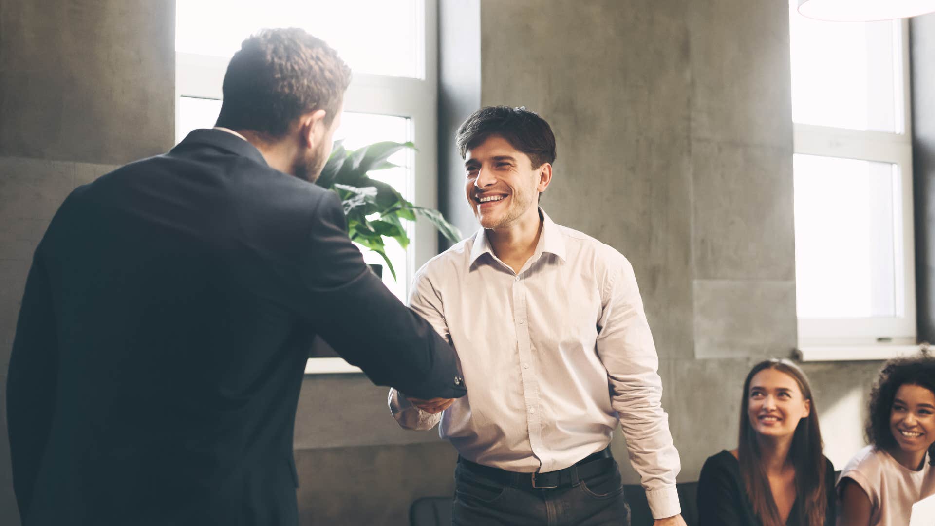 being respectful simple habits that make your coworkers instantly respect you more