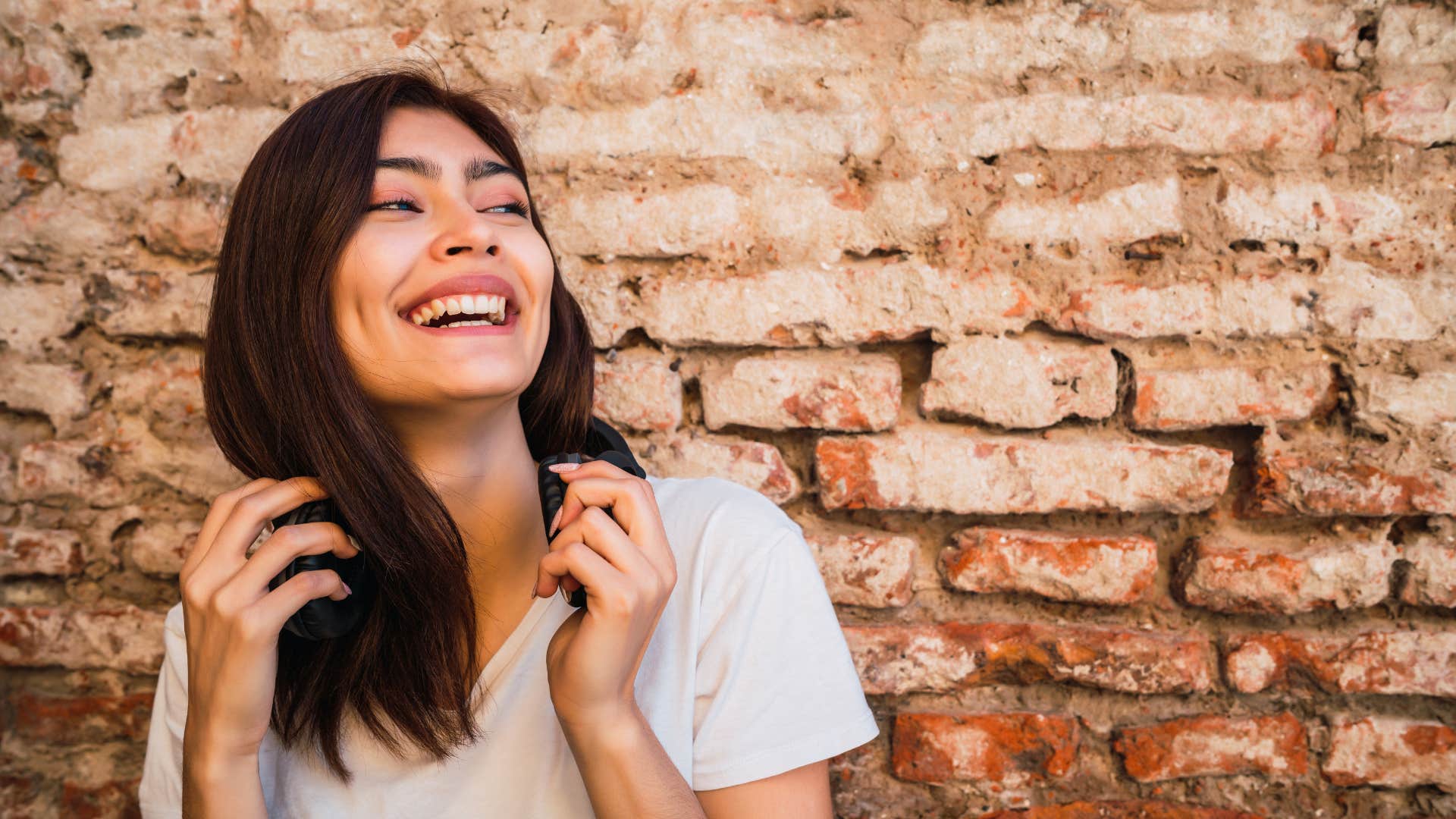 simple phrases that instantly raise your vibe the universe has my back