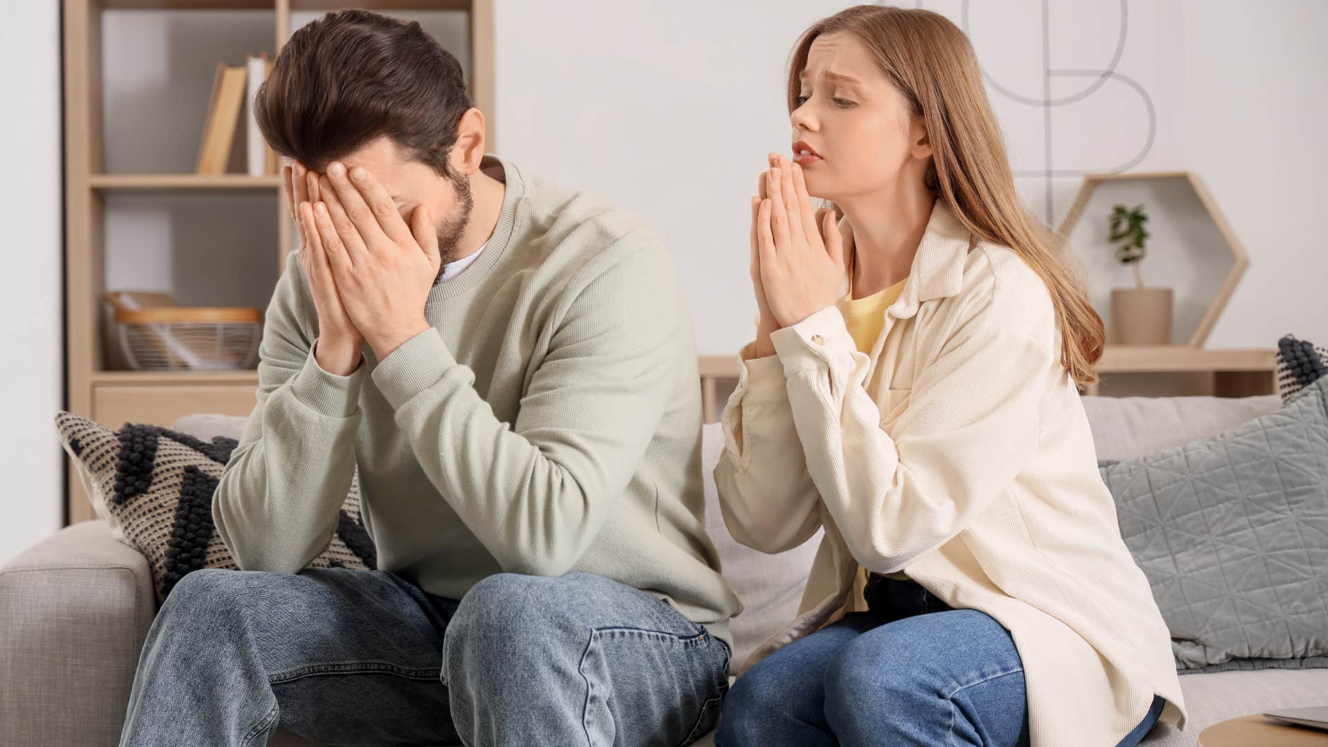 man not accepting woman's apology because too much damage was done