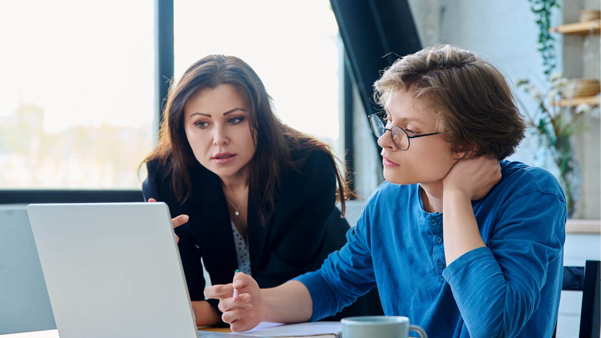 woman who has an edge at work as she finds a mentor