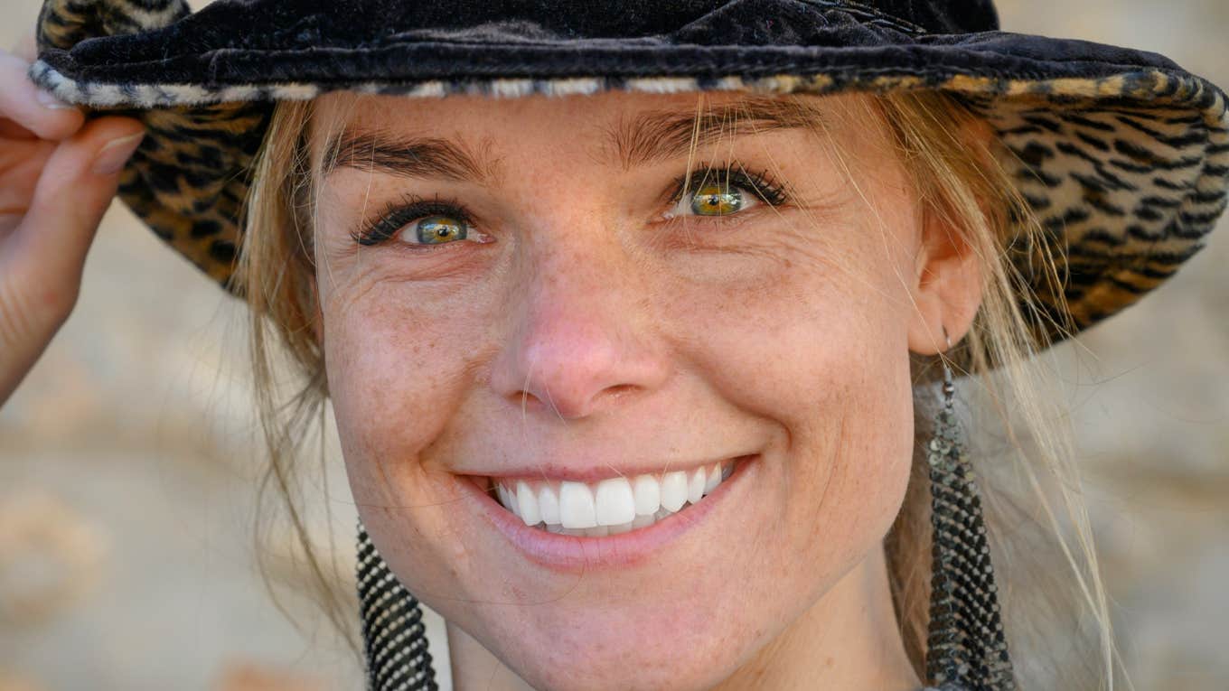 Men swipe right on smile.