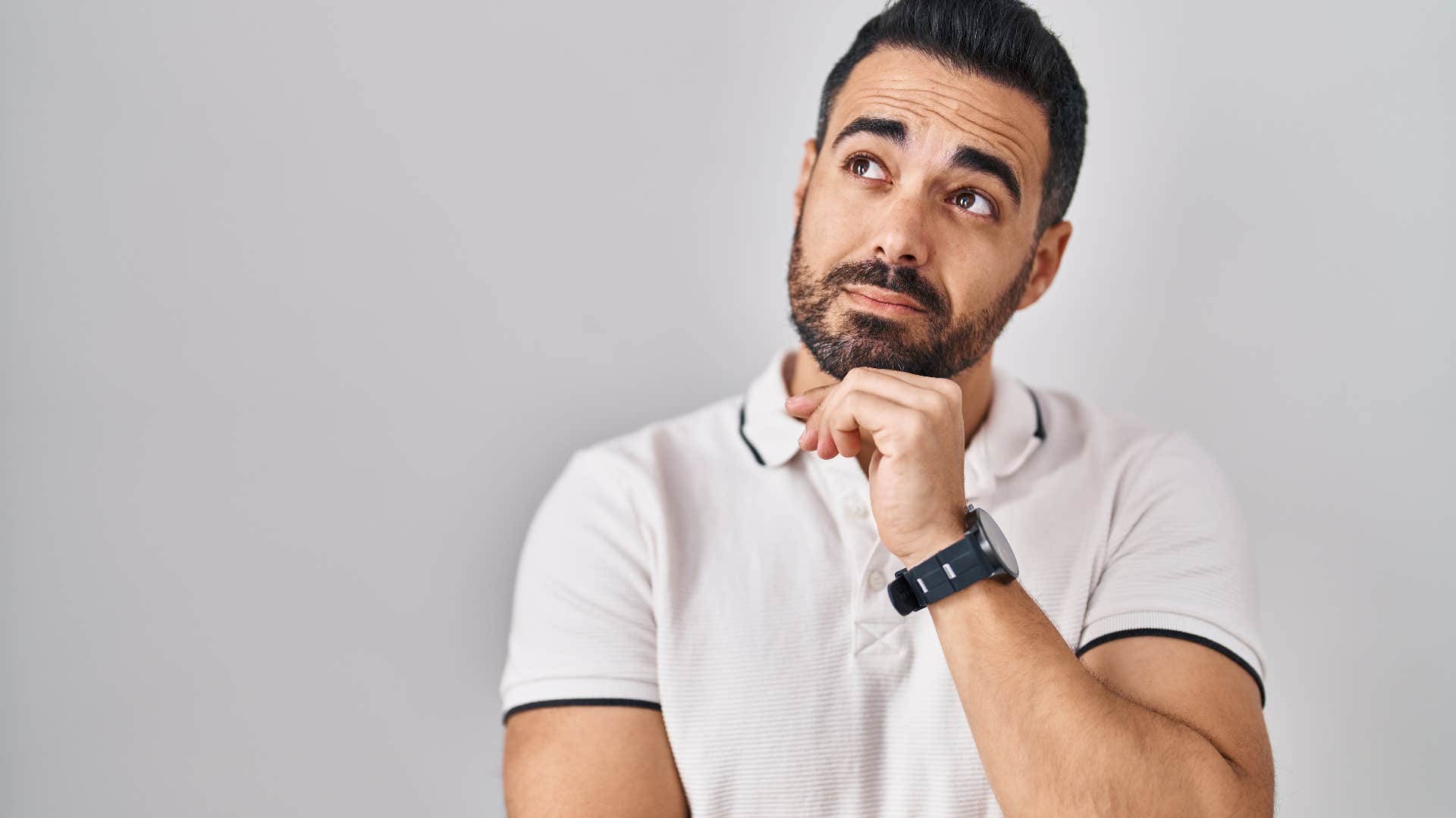 man who feels certain moments feel familia because his amygdala is responsible