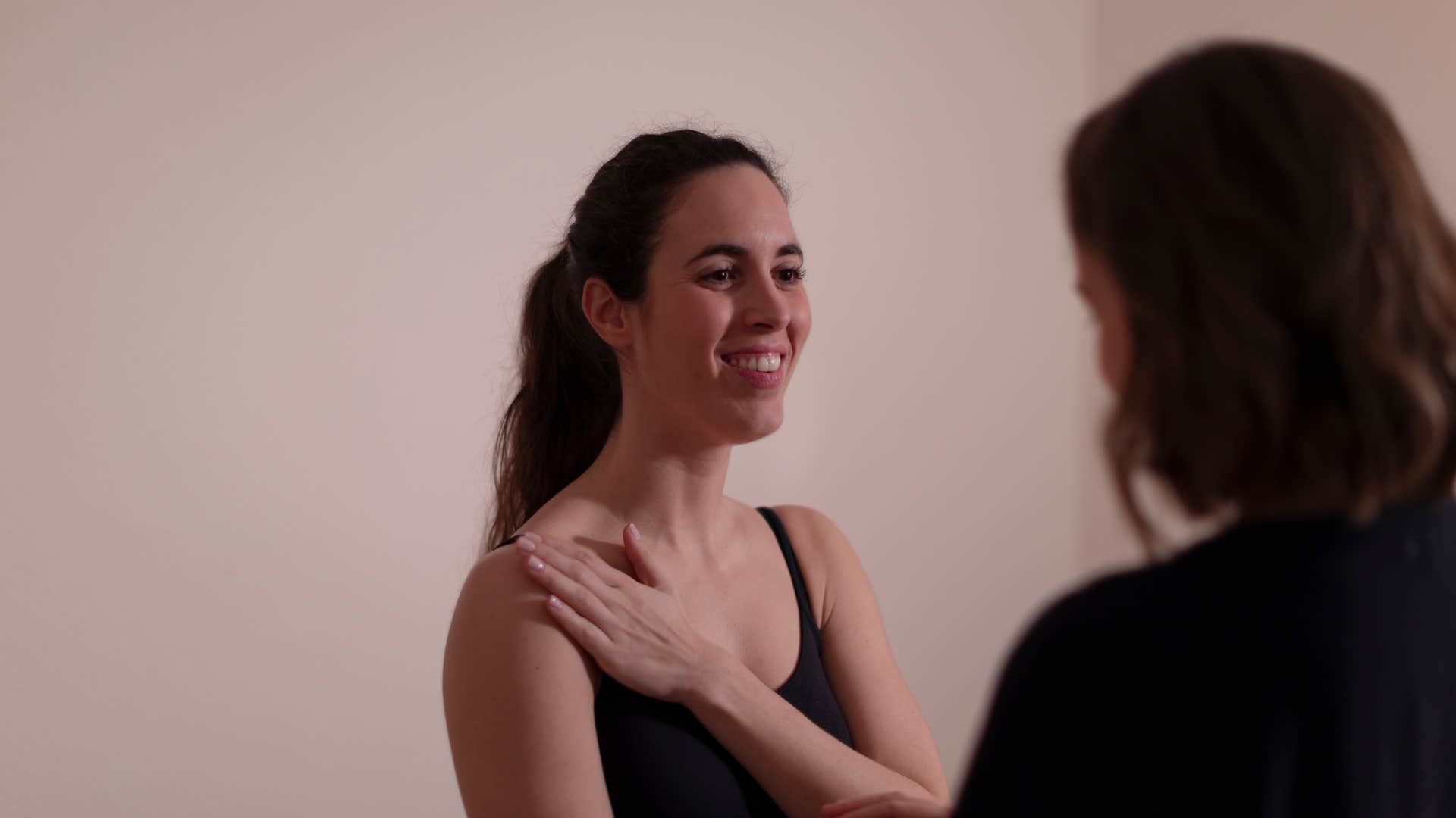 woman who is incredibly strong as she practices gratitude