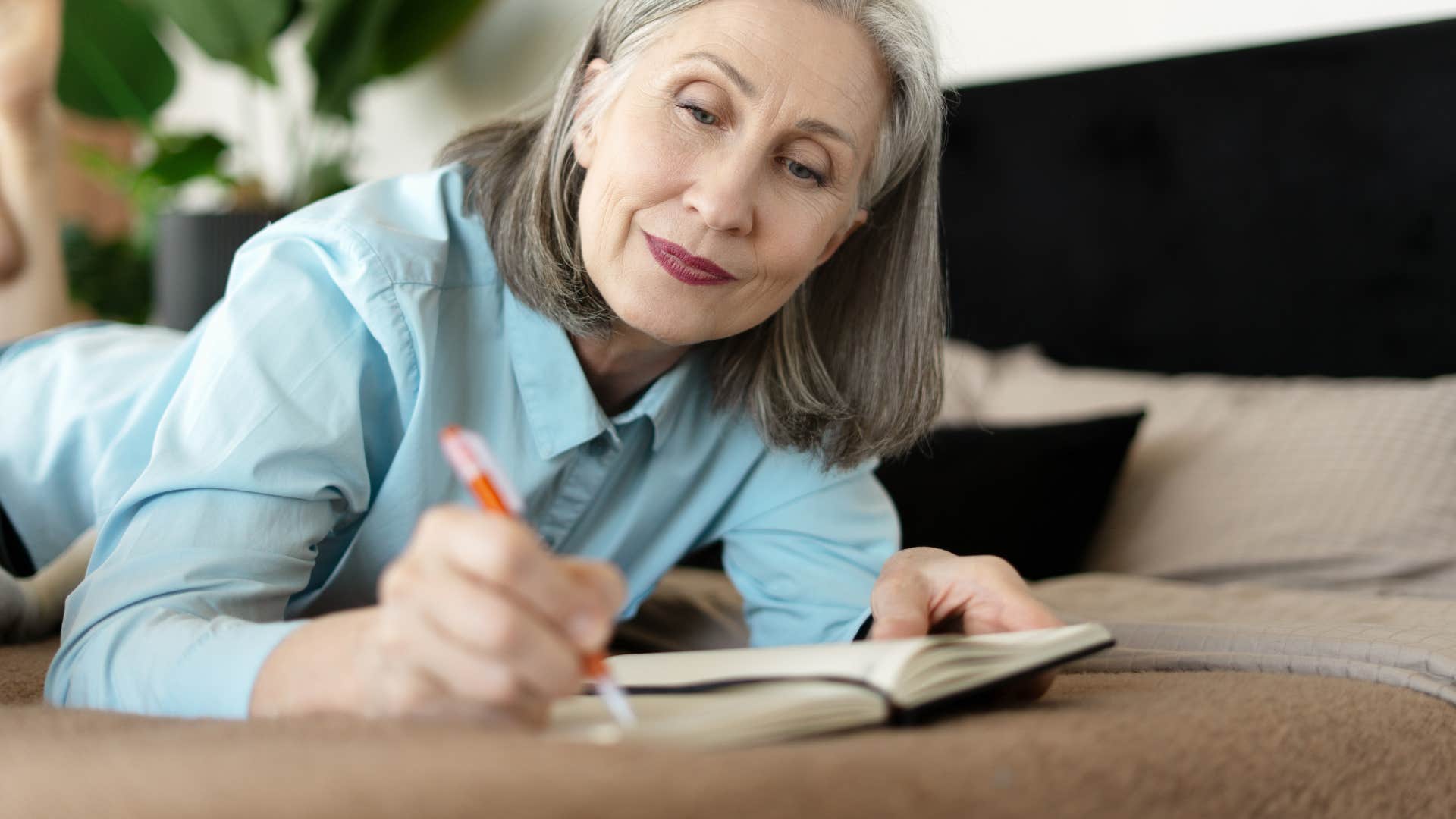 truly feminine women have these soft habits that you rarely get to see online they journal their desires