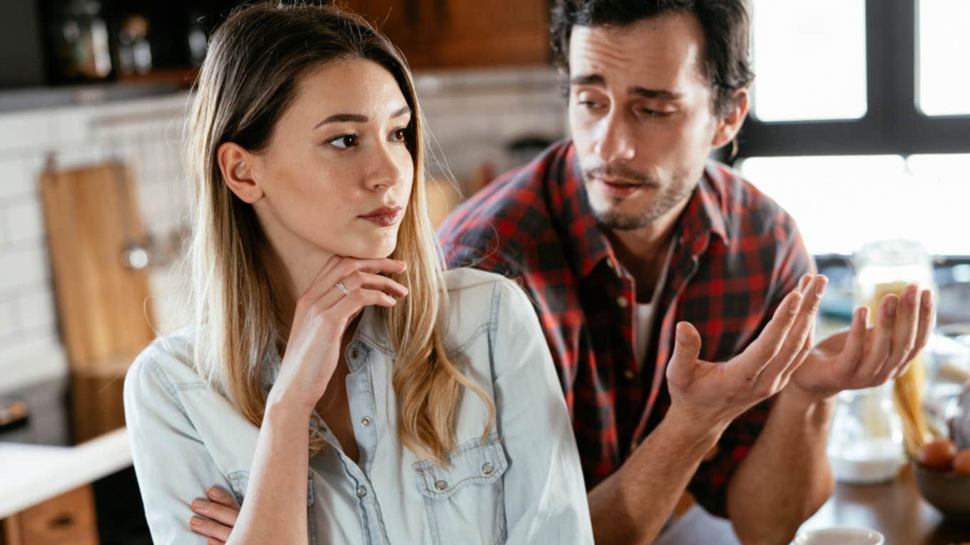 Wife Threatens To Kick Husband Out If He Attends Thanksgiving NFL Game