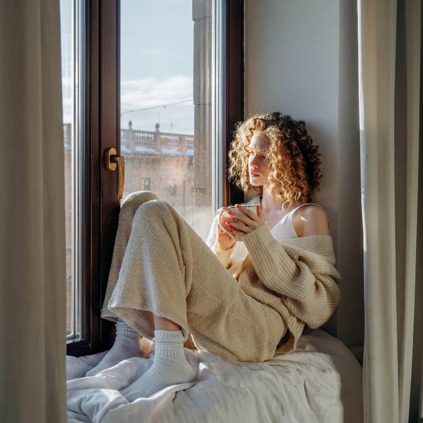 introvert woman refuses let friends family in her house