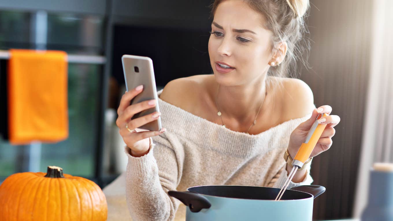 Woman Uninvites Pregnant Sister-In-Law From Thanksgiving Due To Her List Of Demands