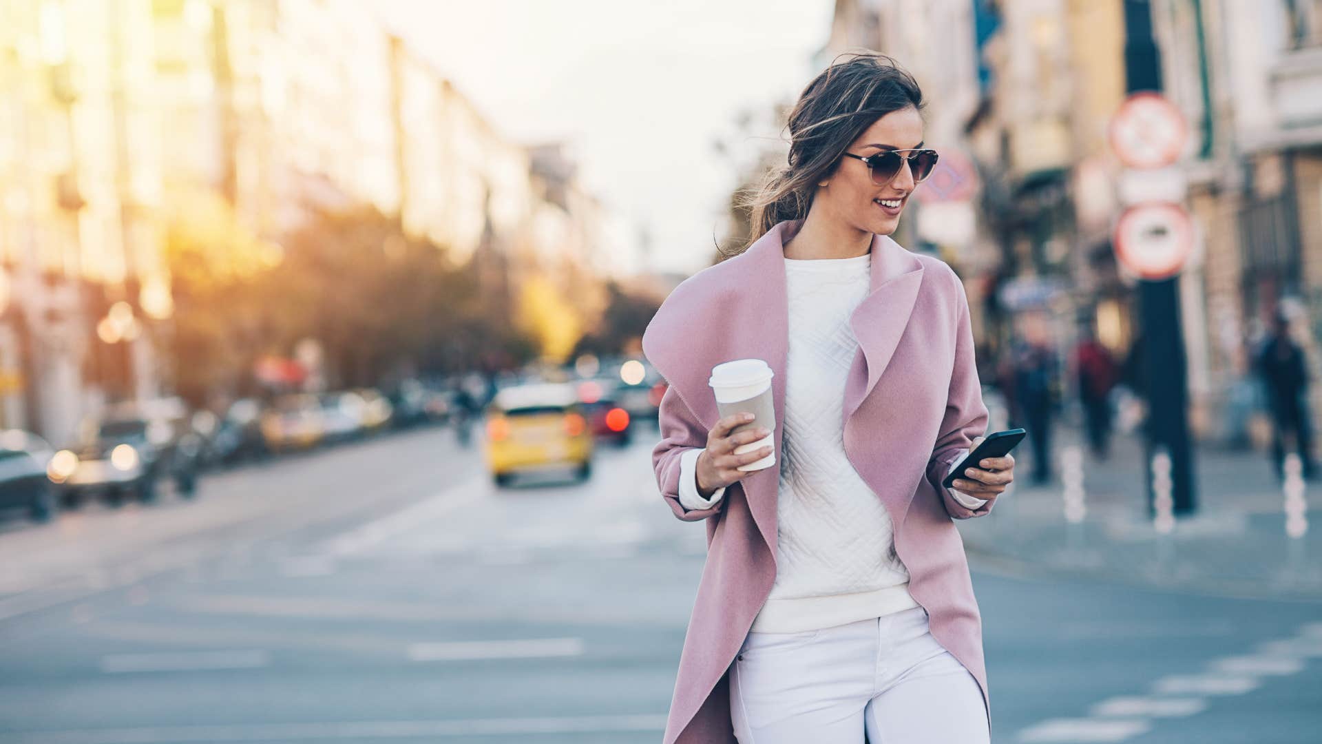 women whod truly rather be alone than with the wrong person have these high class traits they practice self accountability 