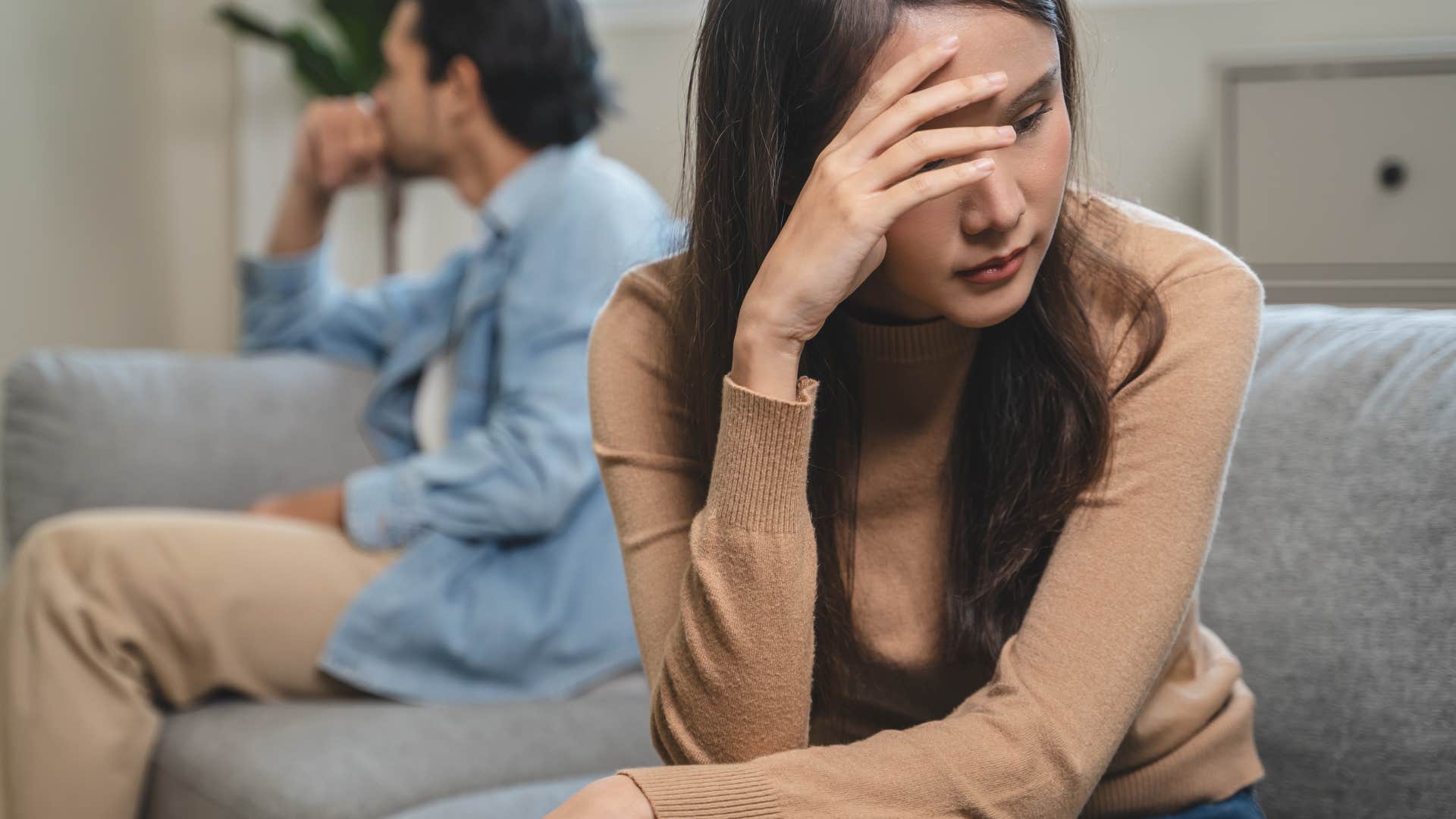 woman who notices man is not her twin flame as he fills her with doubt