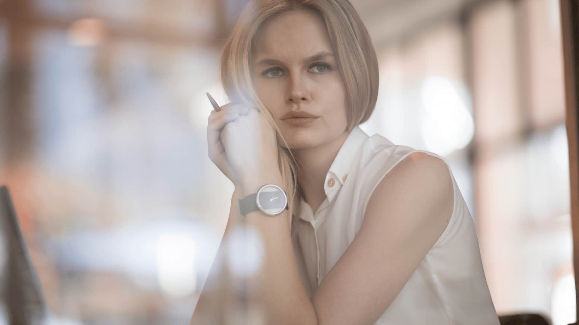 woman raised by tense nervous mom who constantly scans room for potential threats