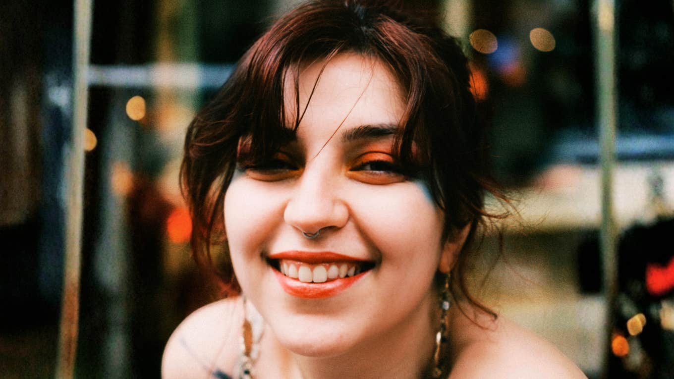  Captivating person showing the art of being fascinating and the simple habits of naturally fascinating people.