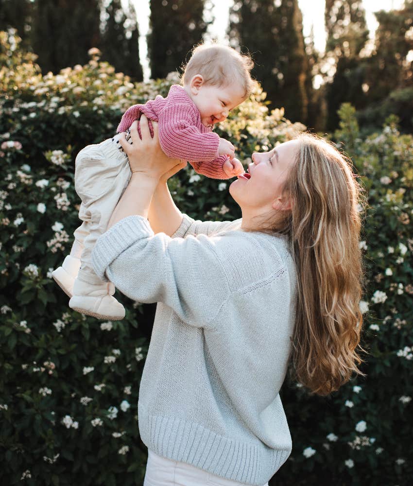 mom enjoying time with baby