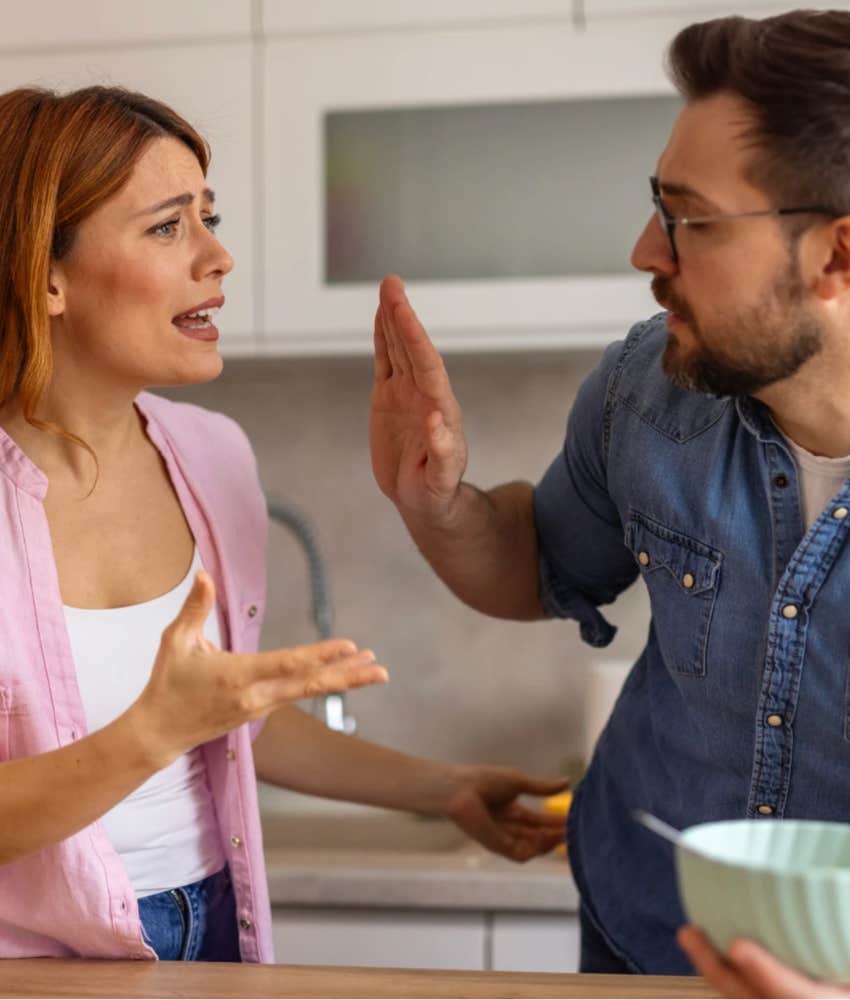 Couple arguing about going to therapy and afraid to change