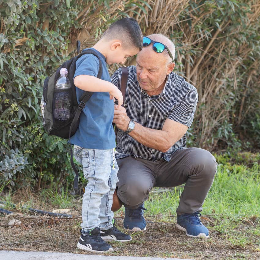 3 Easy Things To Do To Live Longer, According To Science Help Others