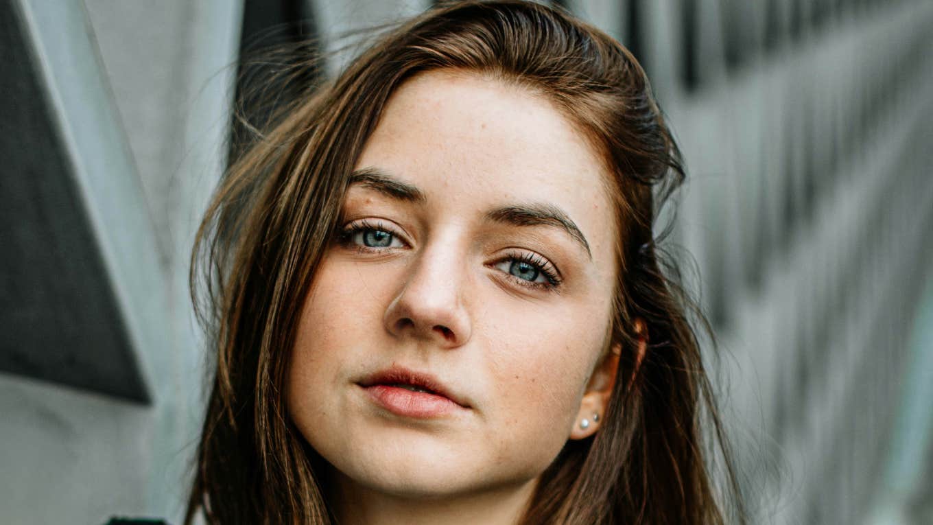 Left-handed person makes people jealous.