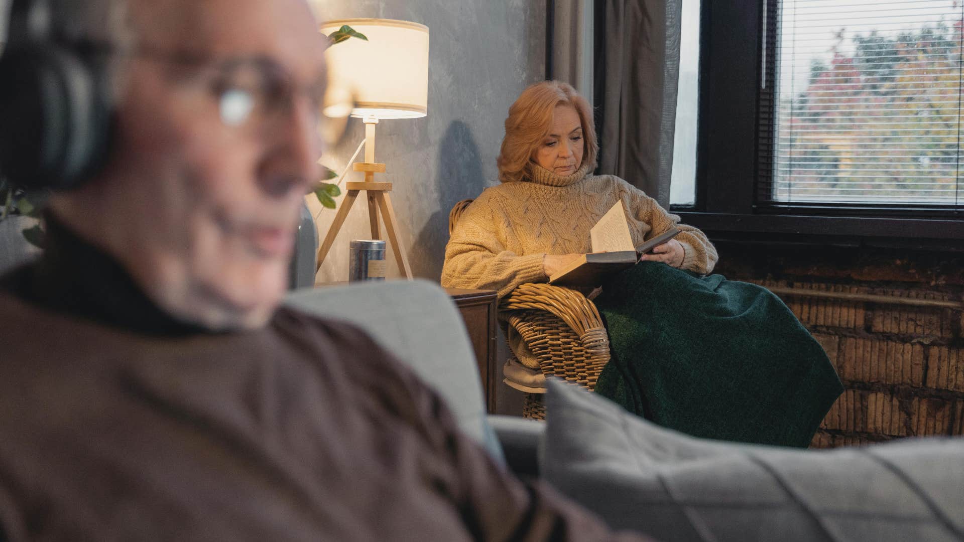 woman giving space when needed