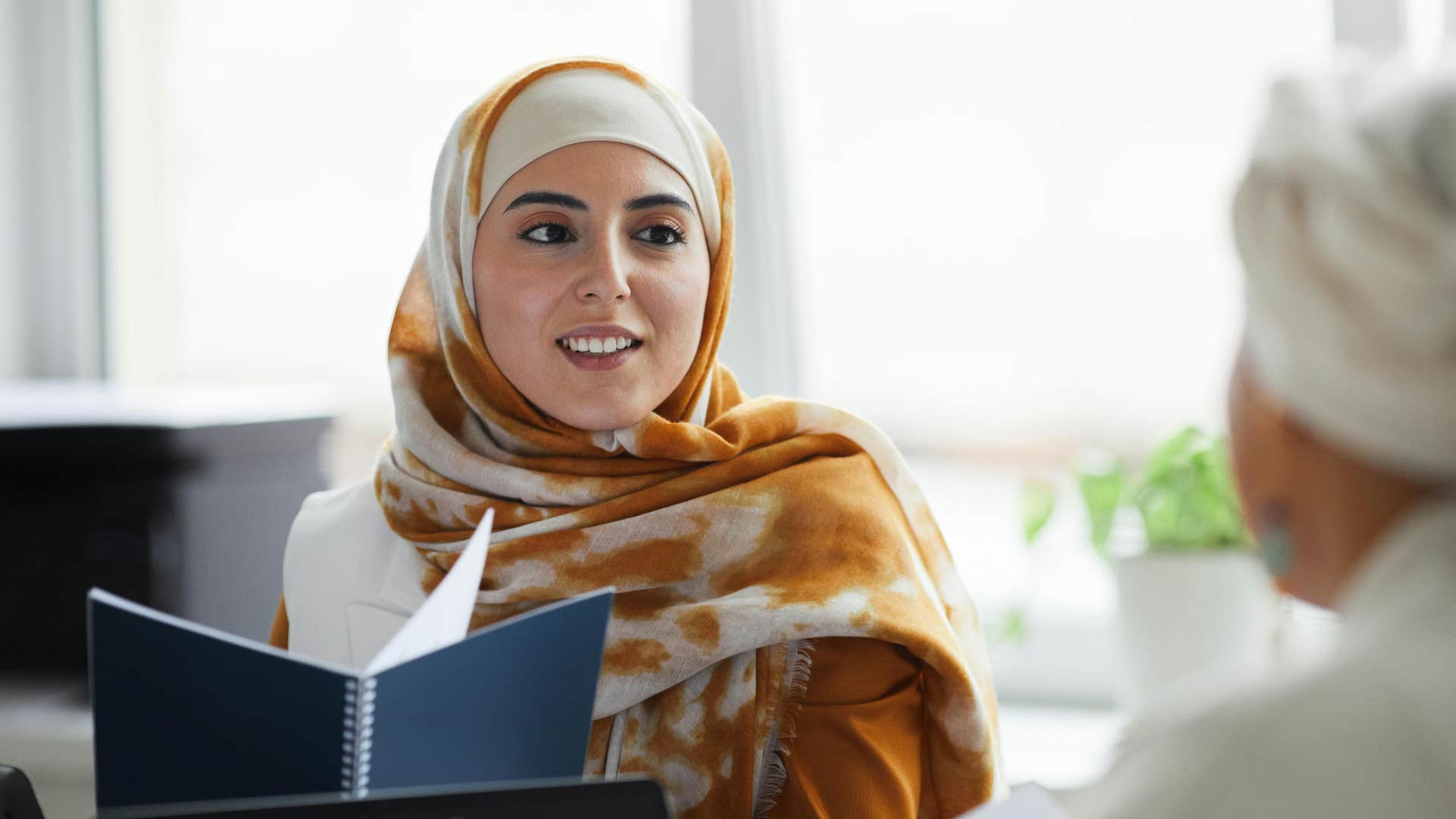 woman who makes you feel smart too