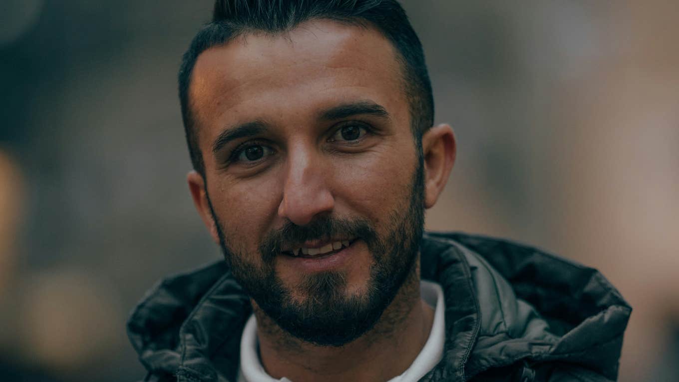 Man has simples habits to get his life together.