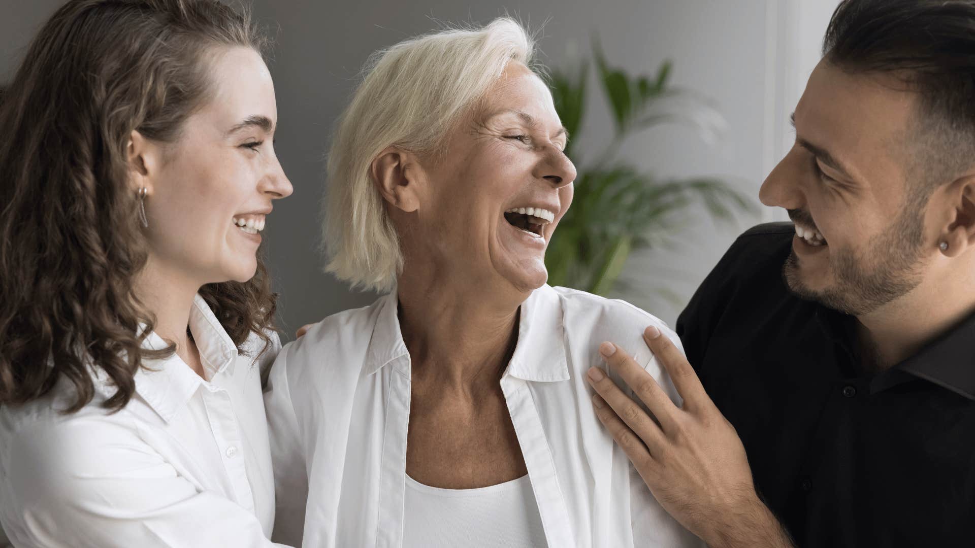 girls who grew up with brothers usually have these unique traits adaptability