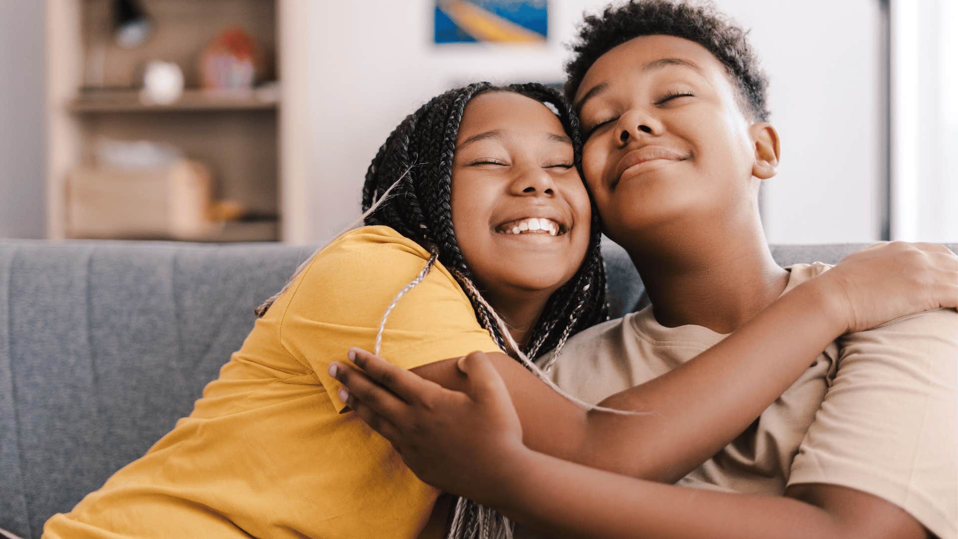 girls who grew up with brothers usually have these unique traits deep curiosity