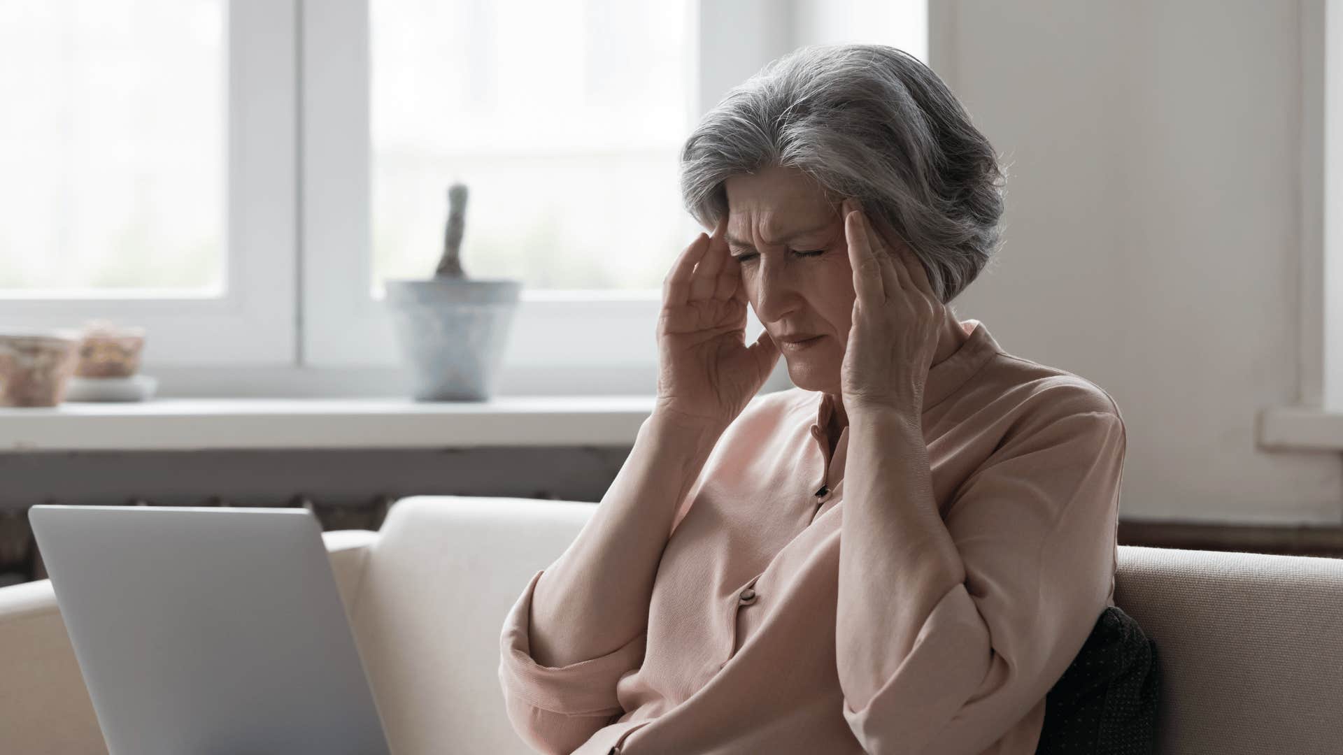 habits boomers can’t give up that seem pointless to younger generations memorizing phone numbers