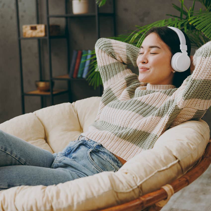 woman who is a happy person because she doesn't dwell on what she can't control