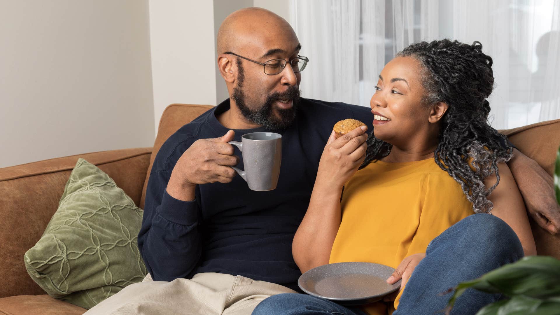 Man saying "I understand you" to his wife.