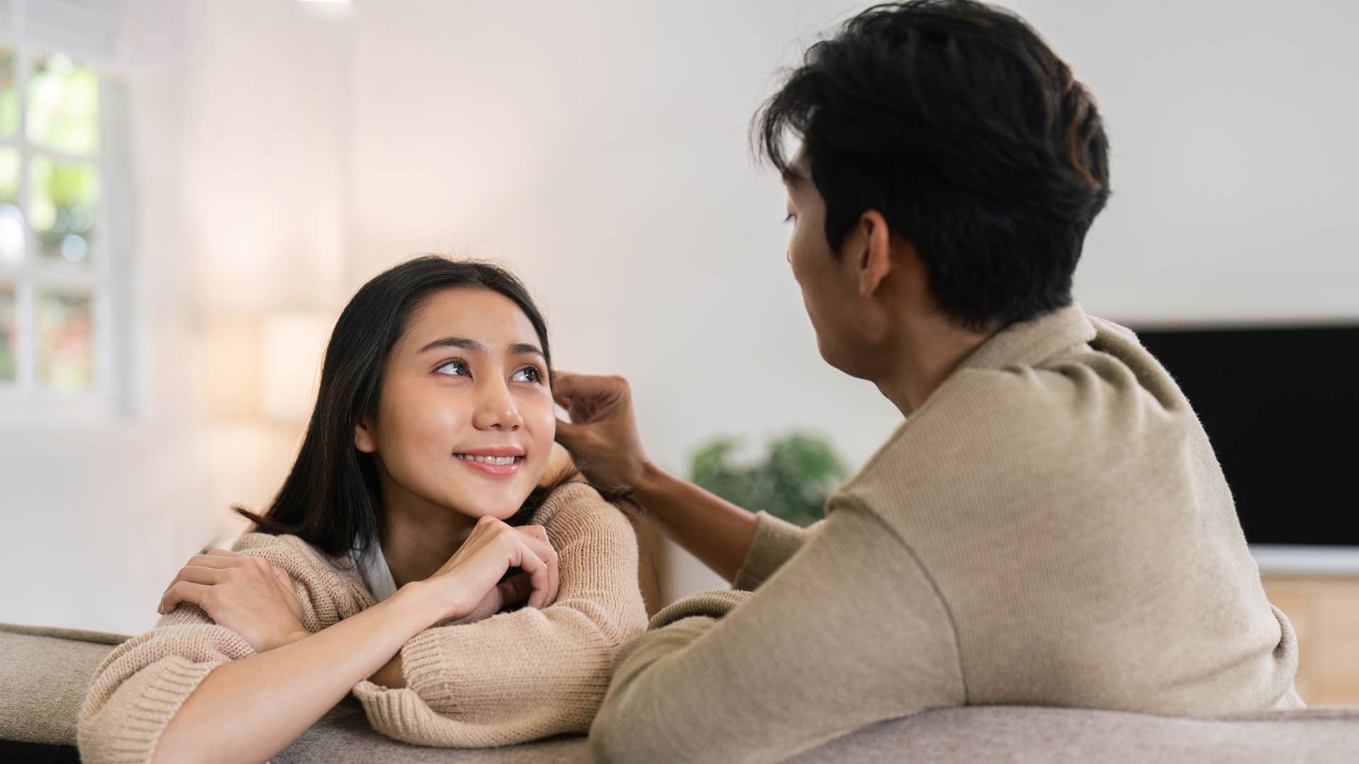 Man saying "thank you for being here" to his wife.