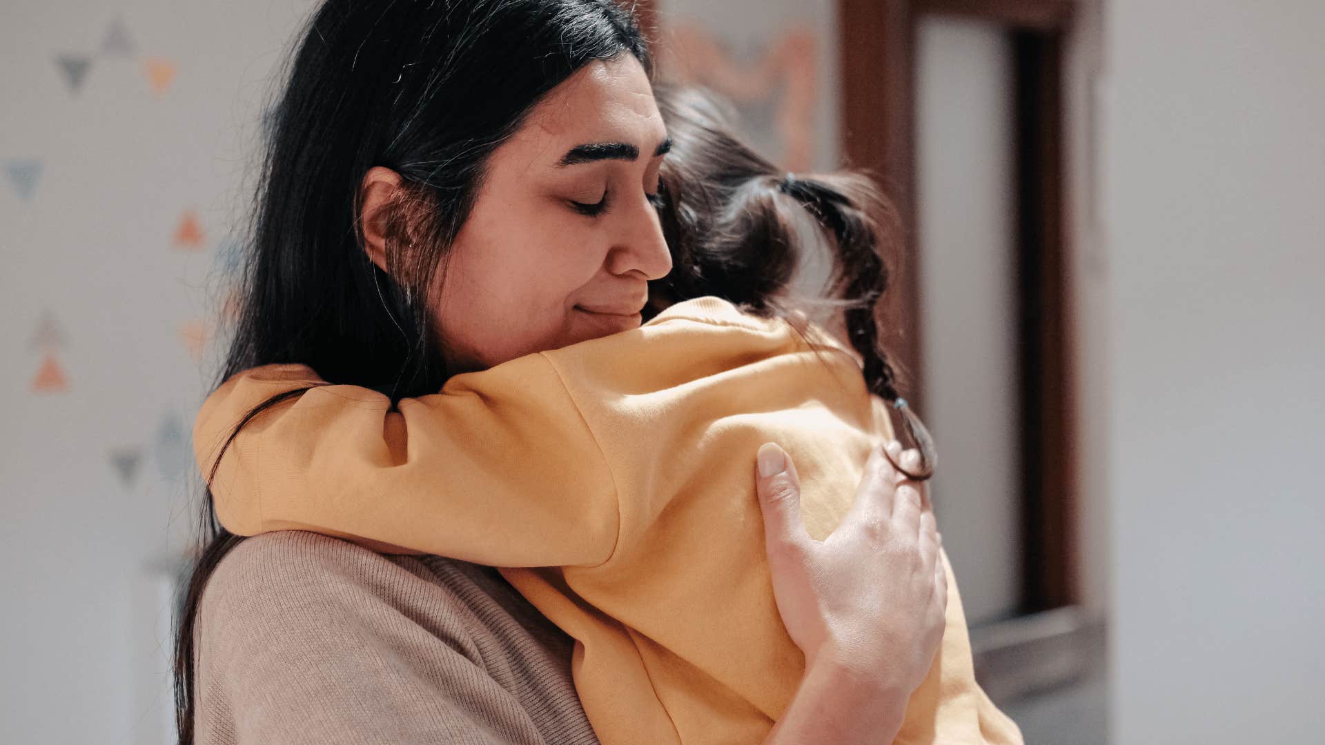 if a woman has these rare traits her kids will be lucky to have her as a mom she is proactive