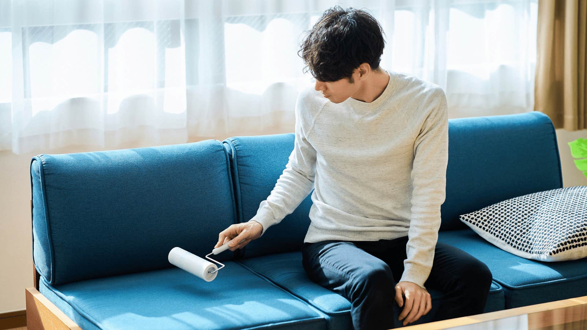 if your husband has these handy habits you won the marriage lottery they do chores without being asked