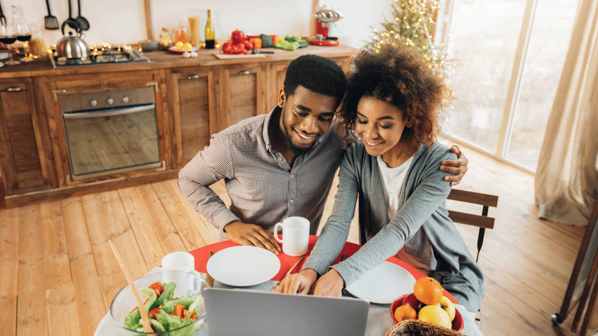 if your husband has these handy habits you won the marriage lottery they value teamwork