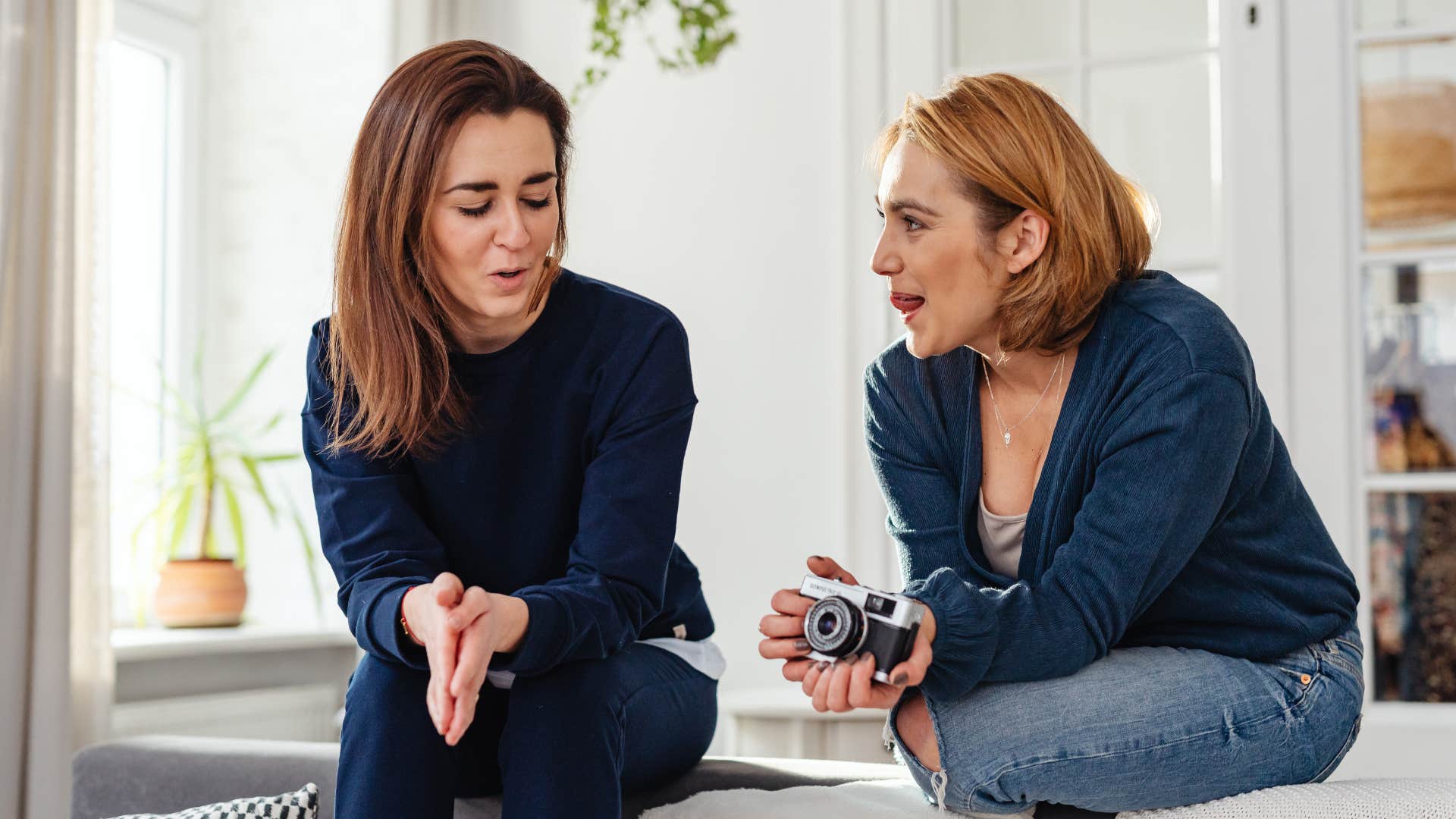 Wife who is a good woman avoiding gossip