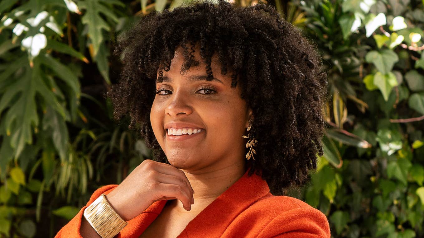 Woman is a good leader and boss people don't complain about.