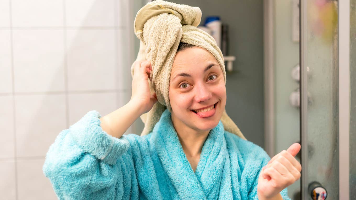 No One Agrees On The Direction You’re Supposed To Stand In The Shower