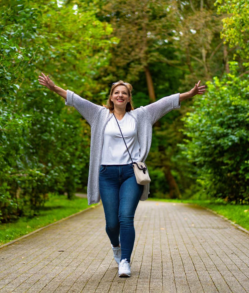 woman over 40 who is good at her job enjoying 4-day weekends 