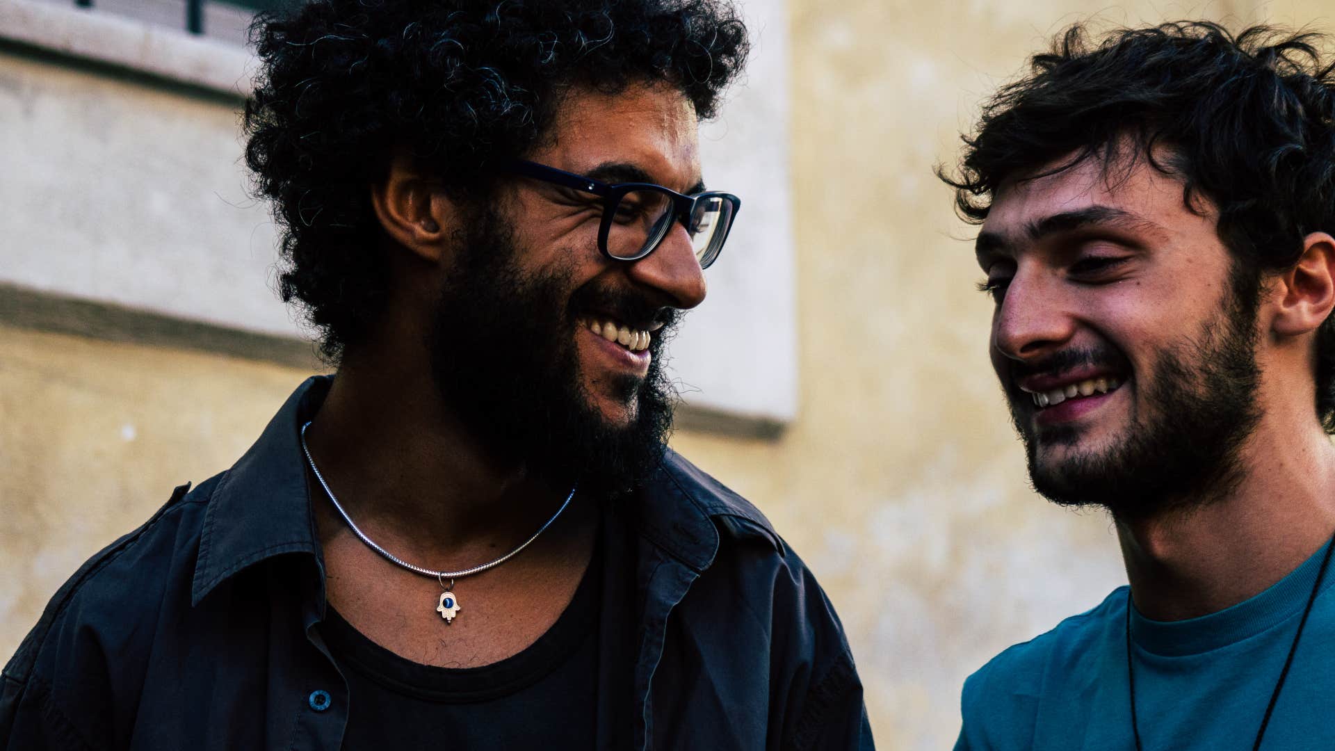 truly good friend keeps the friendship balanced on a regular basis