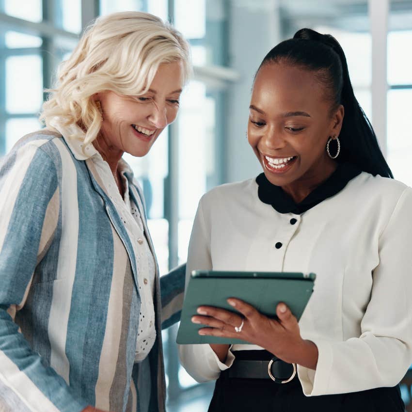 woman using simple language talking to a colleague