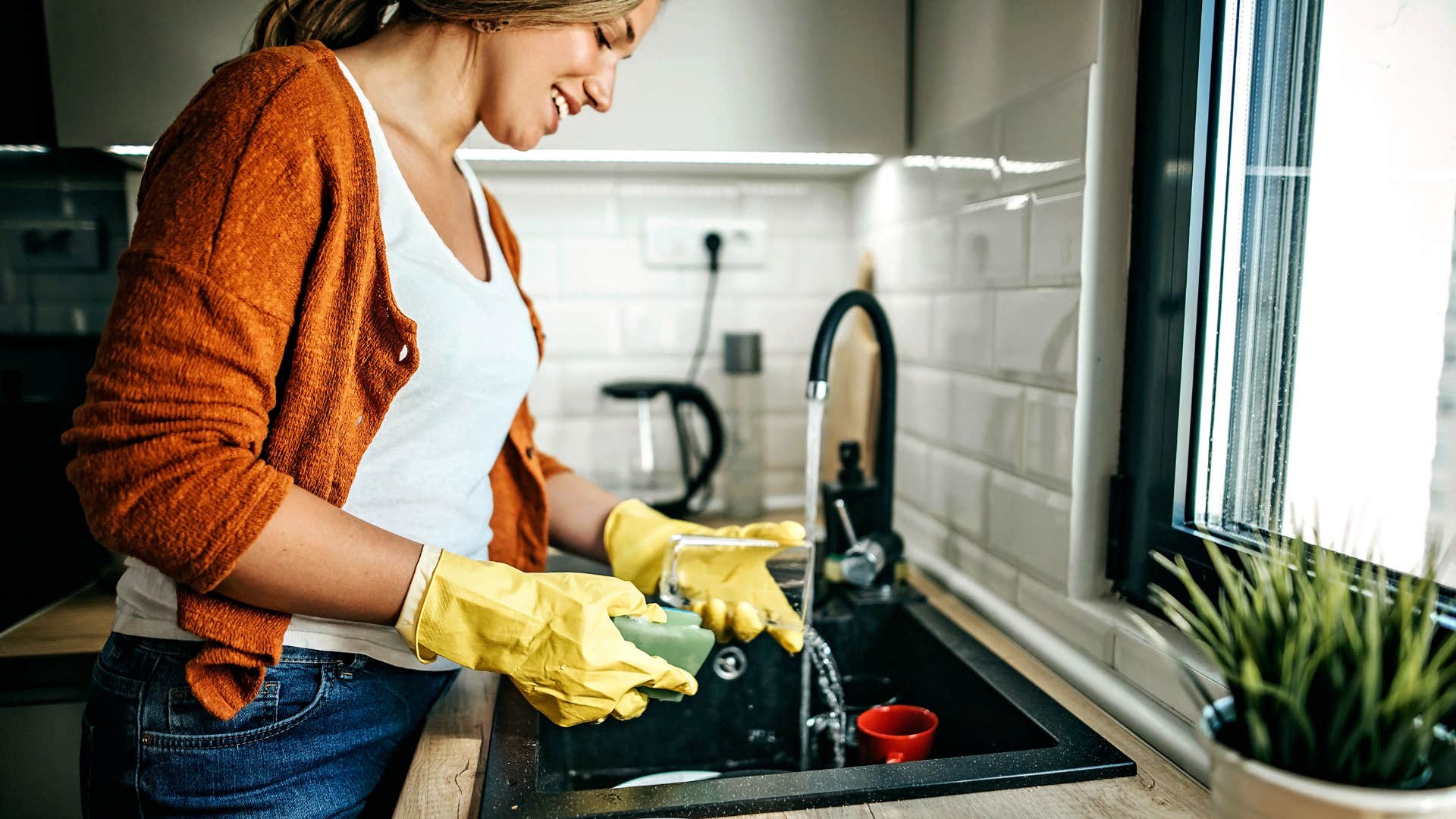 people who cant go to sleep with dirty dishes in the sink usually have these special traits they are ambitious 