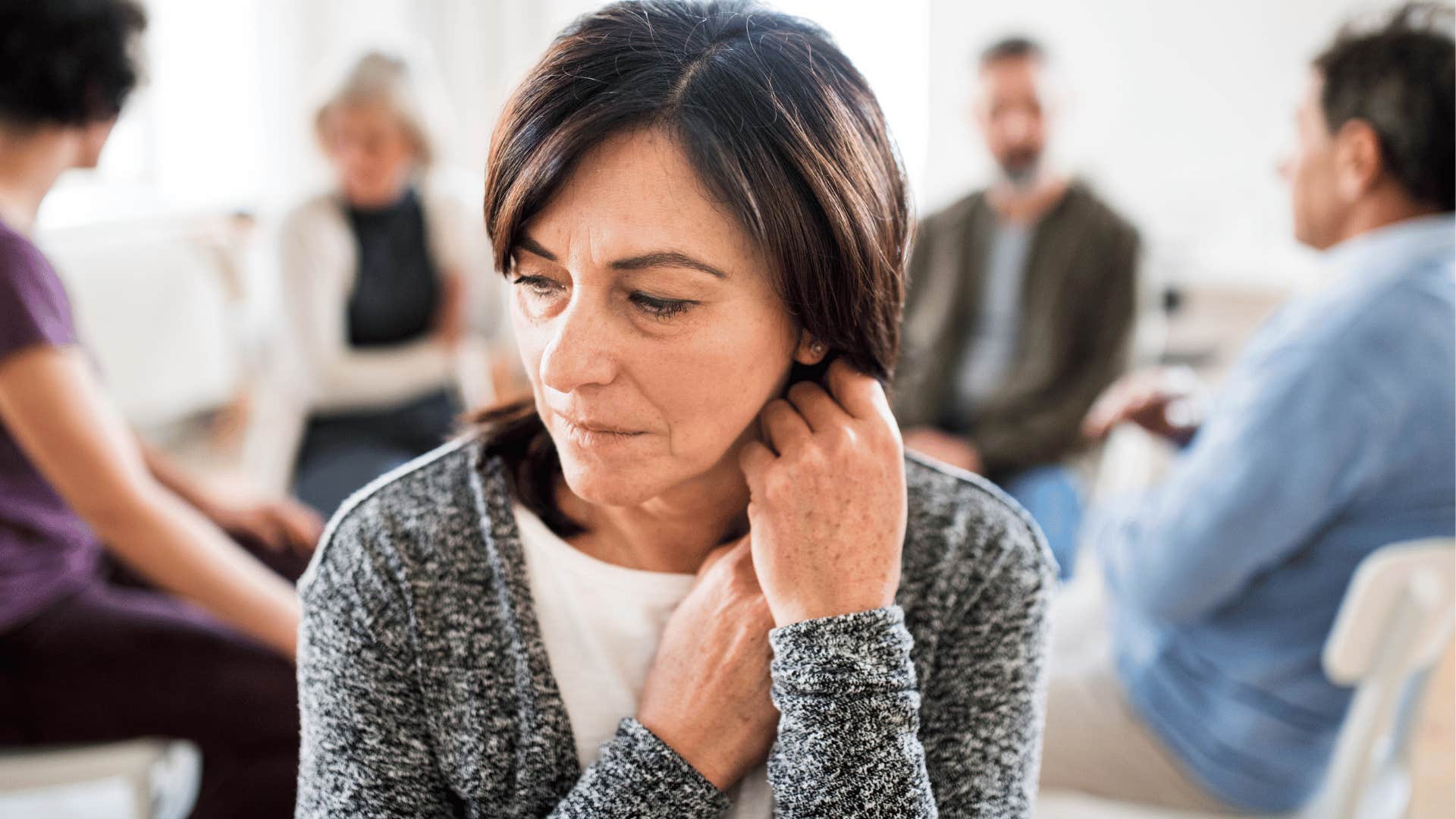 people who go pretty much non-verbal when they’re hanging out in a group usually have these reasons low energy