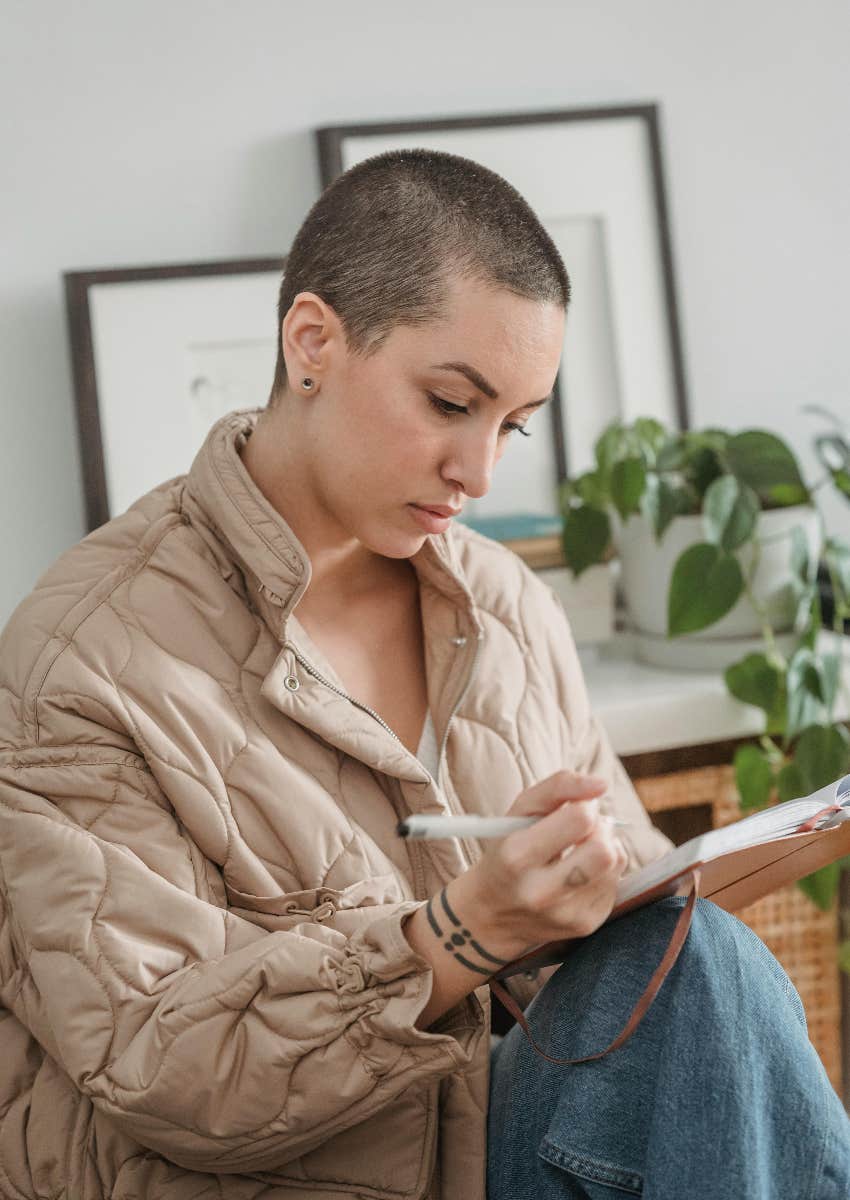 woman who writes everything down by hand